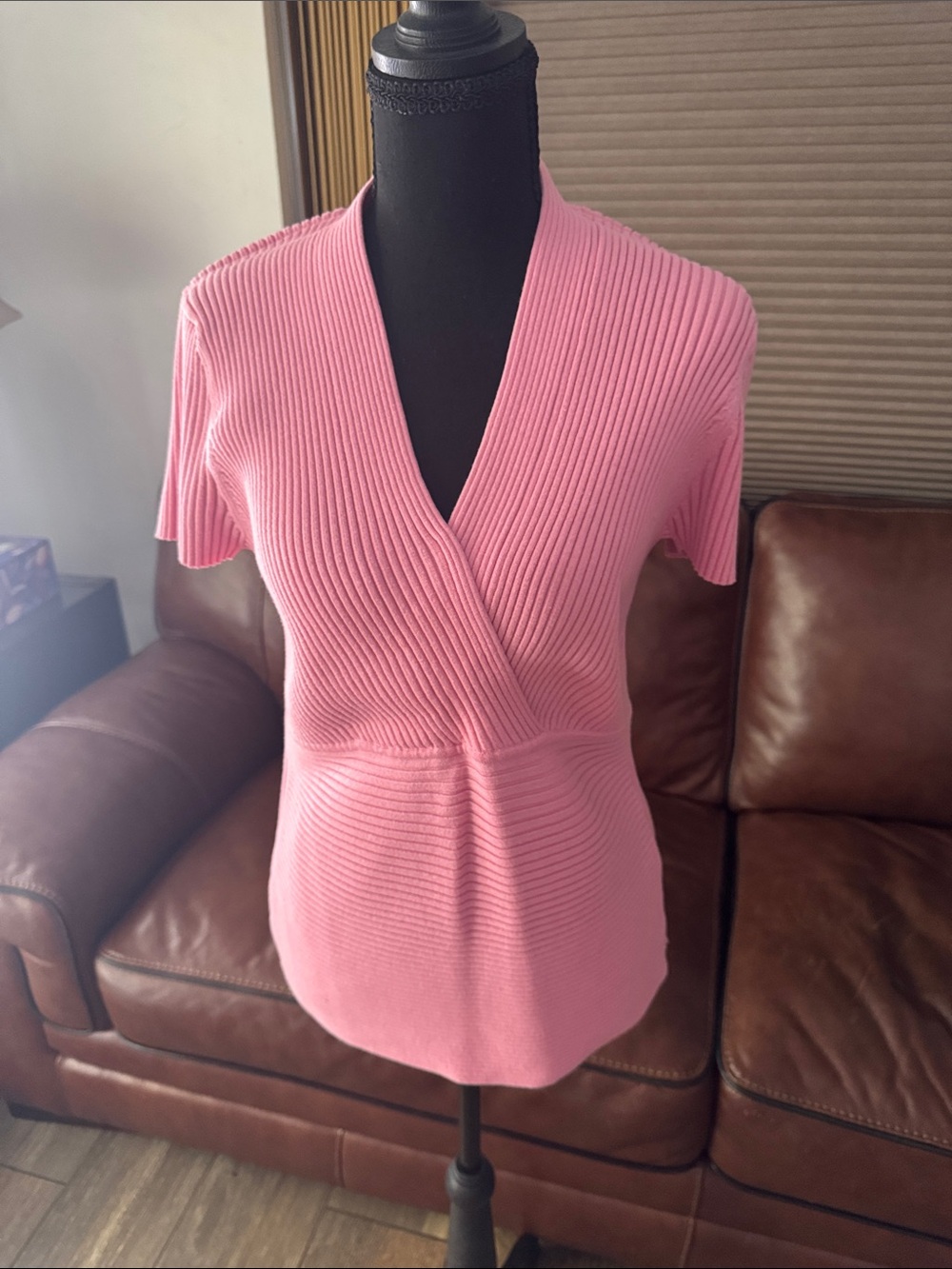 Pink Ribbed V-Neck Short Sleeve Top